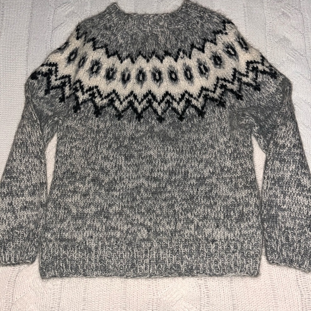 100% Wool Icelandic sweater